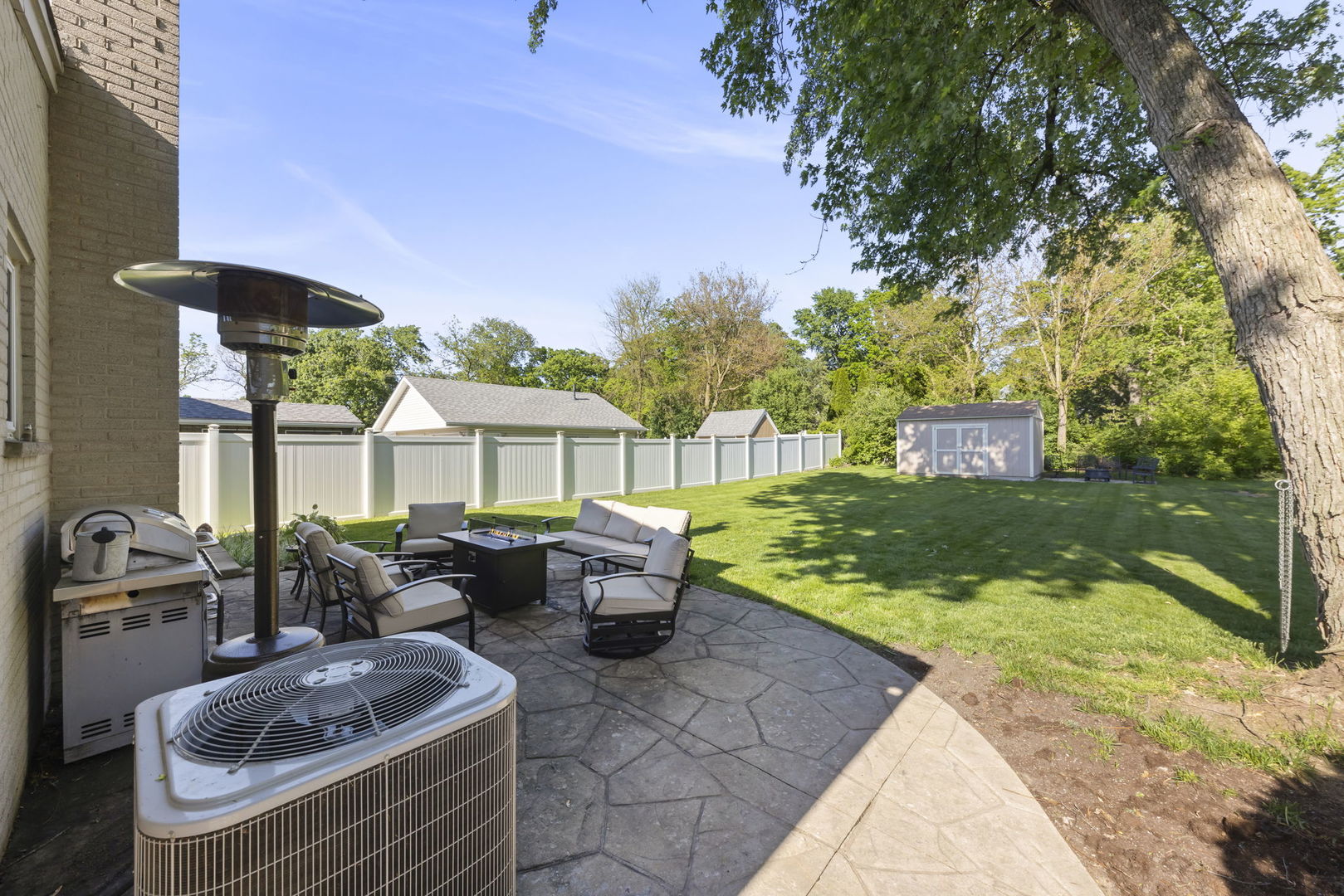 65 North Glenview Avenue Lombard IL 60148