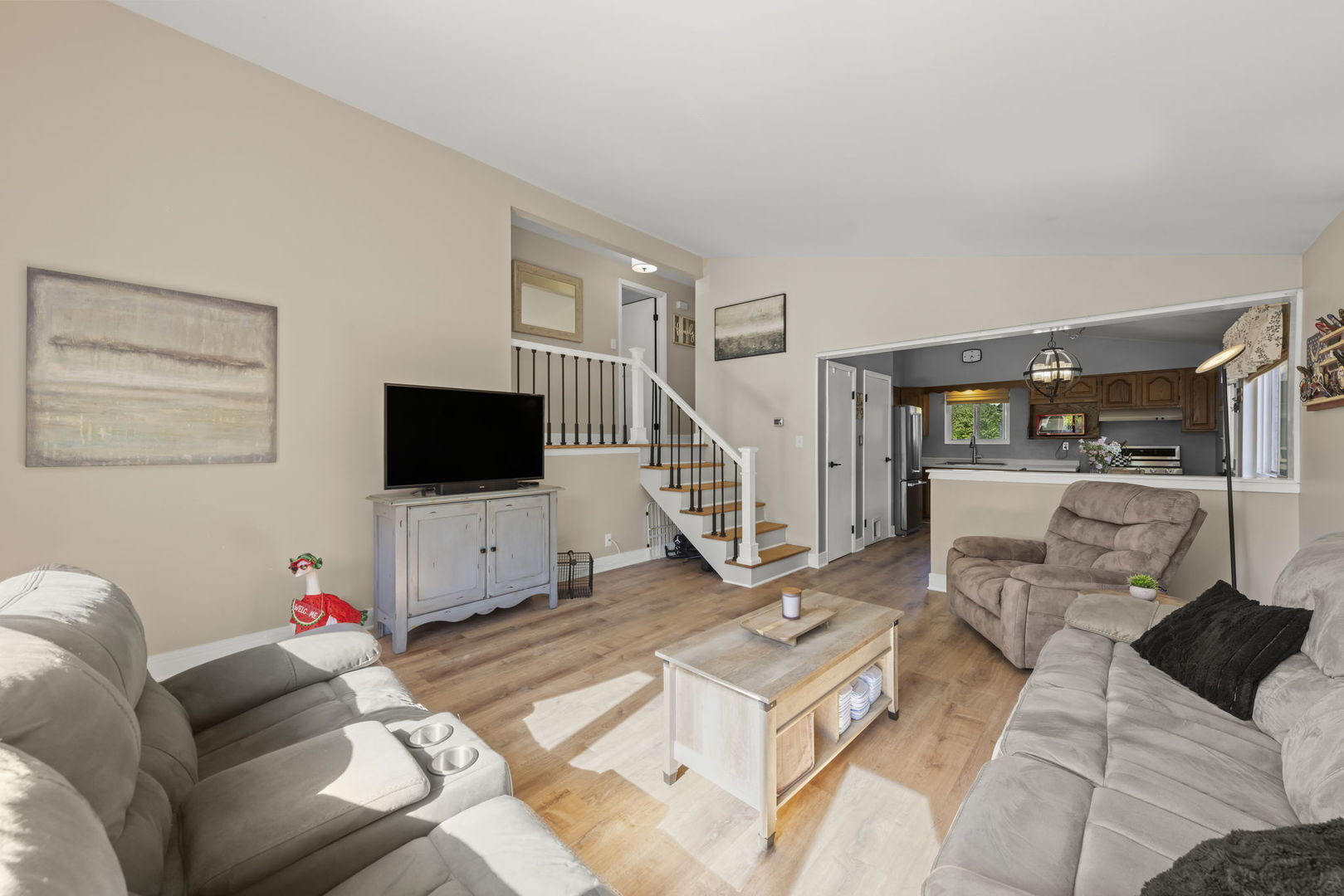 65 North Glenview Avenue Lombard IL 60148