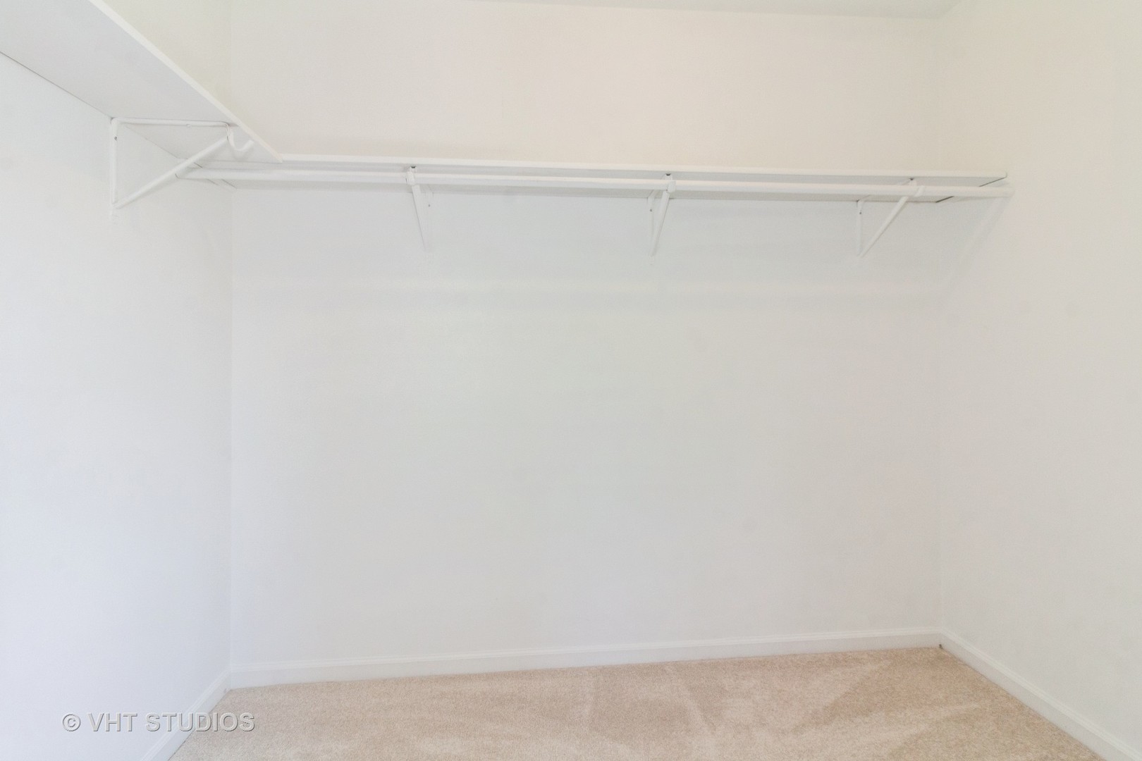 915 East Chicago Avenue Naperville IL 60540