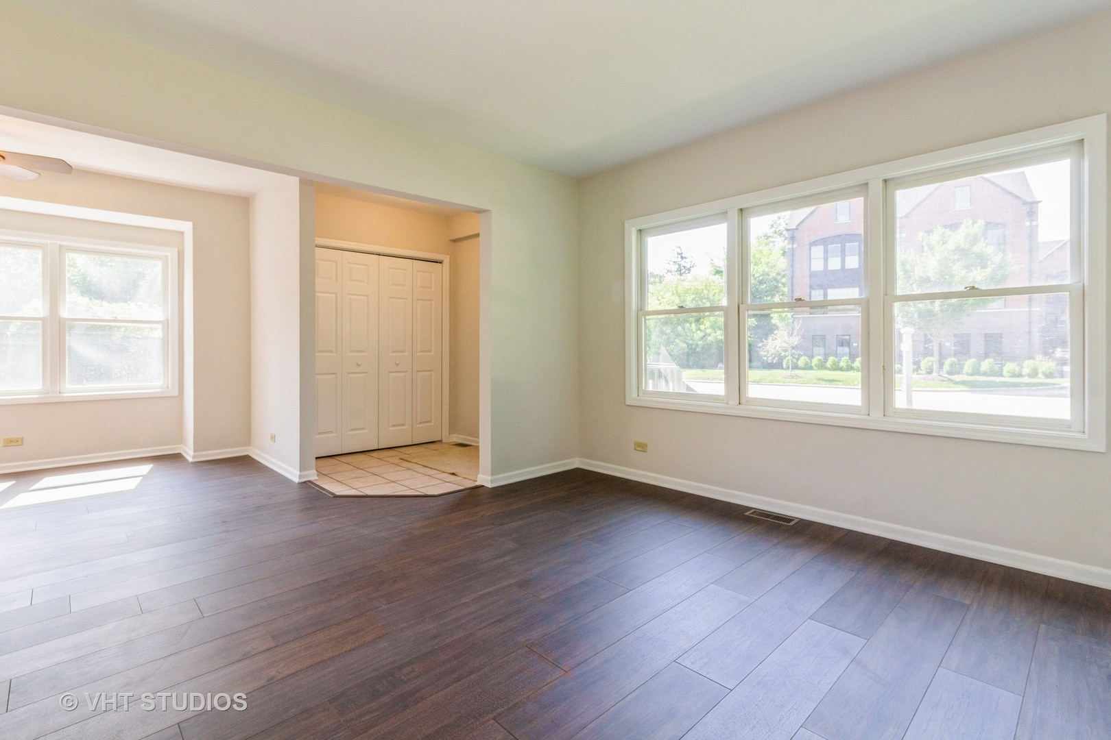 915 East Chicago Avenue Naperville IL 60540