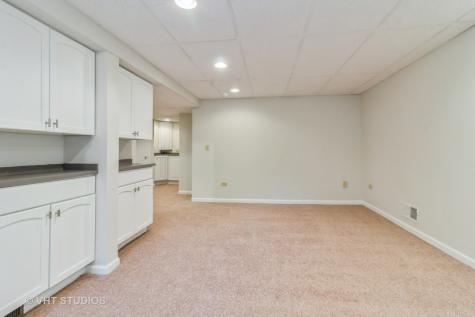 915 East Chicago Avenue Naperville IL 60540