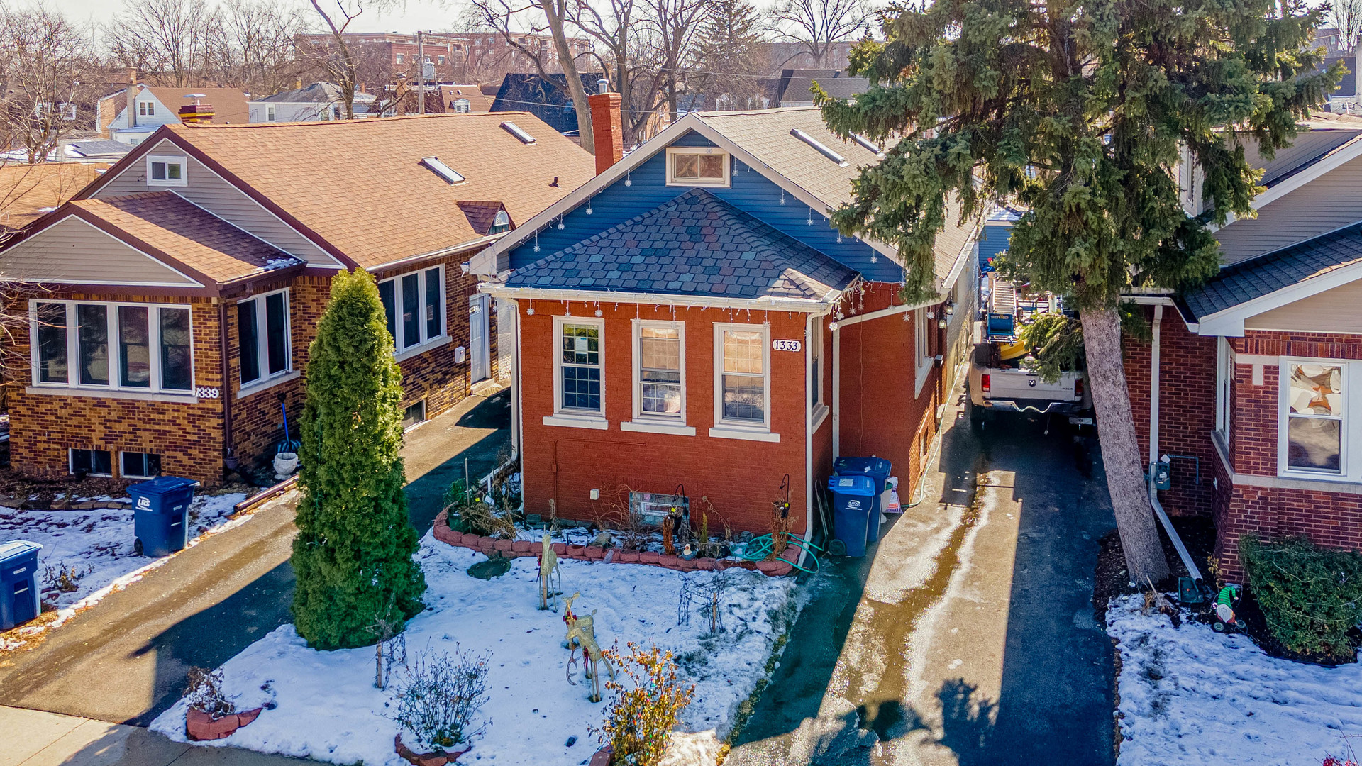 1333 Willow Avenue Des Plaines IL 60016