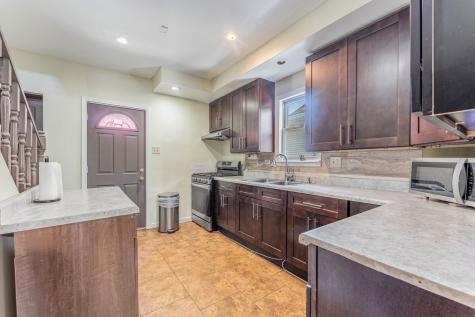 1333 Willow Avenue Des Plaines IL 60016
