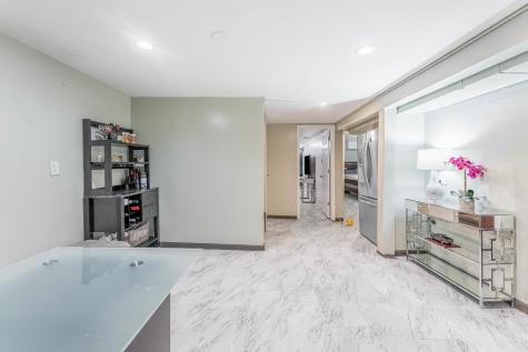 1333 Willow Avenue Des Plaines IL 60016