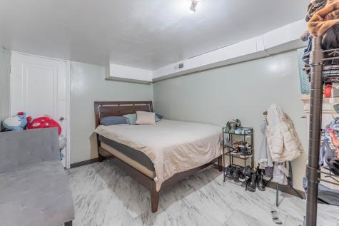 1333 Willow Avenue Des Plaines IL 60016