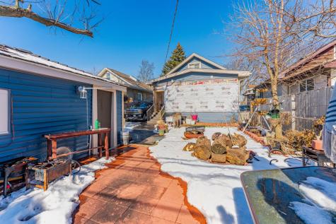 1333 Willow Avenue Des Plaines IL 60016