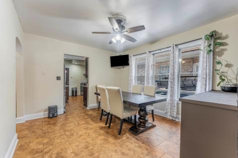 1333 Willow Avenue Des Plaines IL 60016