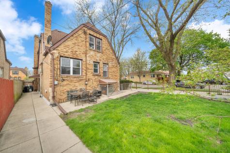 3359 North Oak Park Avenue Chicago IL 60634