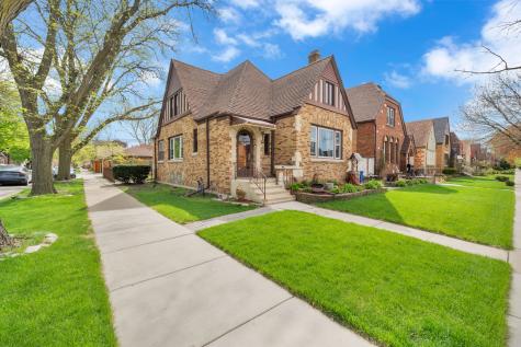 3359 North Oak Park Avenue Chicago IL 60634