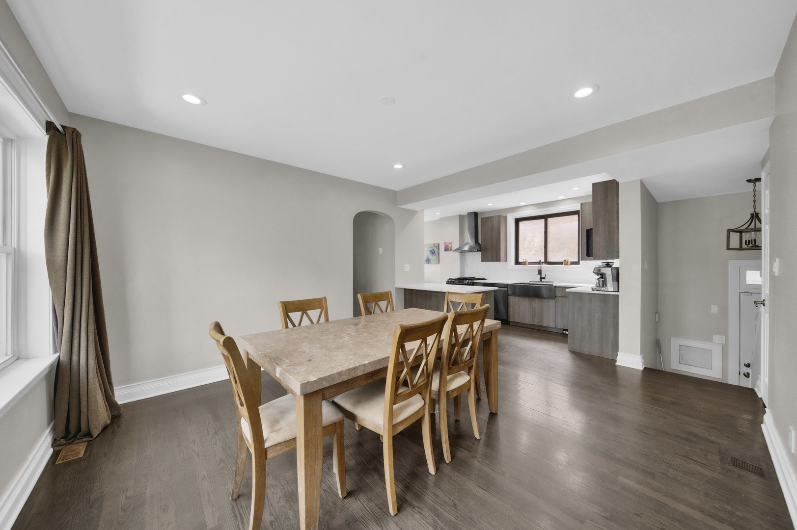 3359 North Oak Park Avenue Chicago IL 60634
