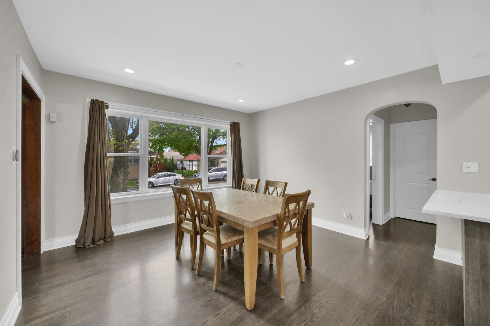 3359 North Oak Park Avenue Chicago IL 60634