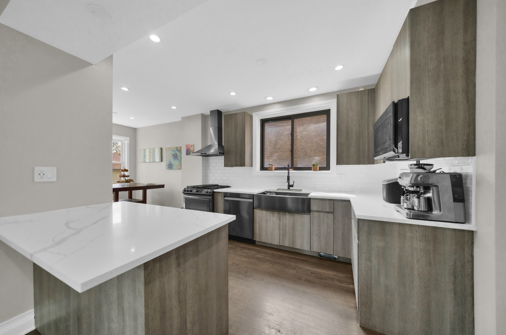 3359 North Oak Park Avenue Chicago IL 60634