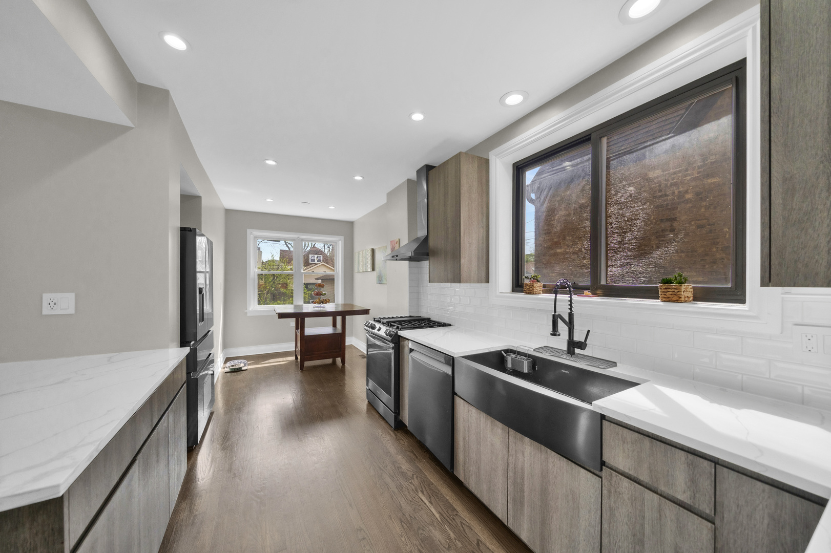 3359 North Oak Park Avenue Chicago IL 60634