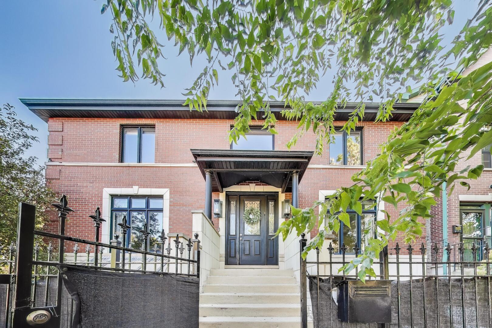 2047 North Honore Street Chicago IL 60614