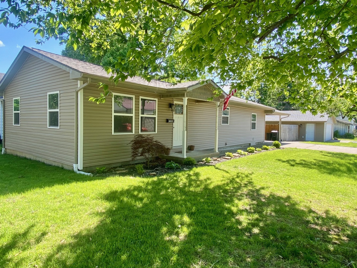 721 North 17th Street Herrin IL 62848