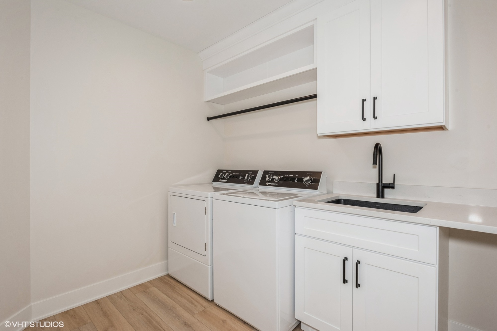 1N063 LOT 2 Farwell Street Carol Stream IL 60188