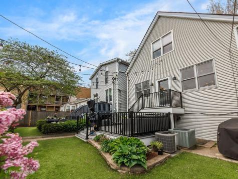 3813 North Hermitage Avenue Chicago IL 60613