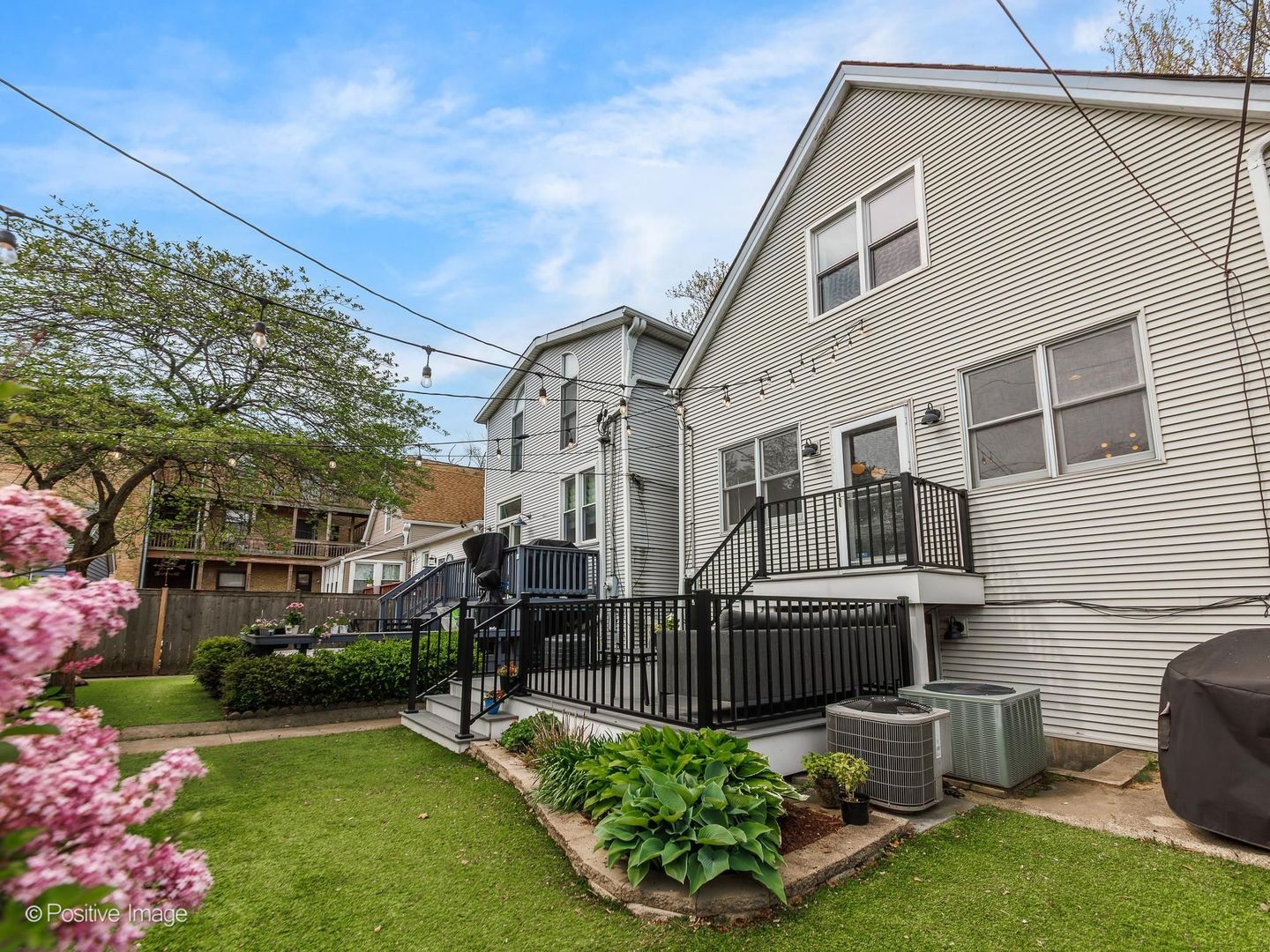 3813 North Hermitage Avenue Chicago IL 60613