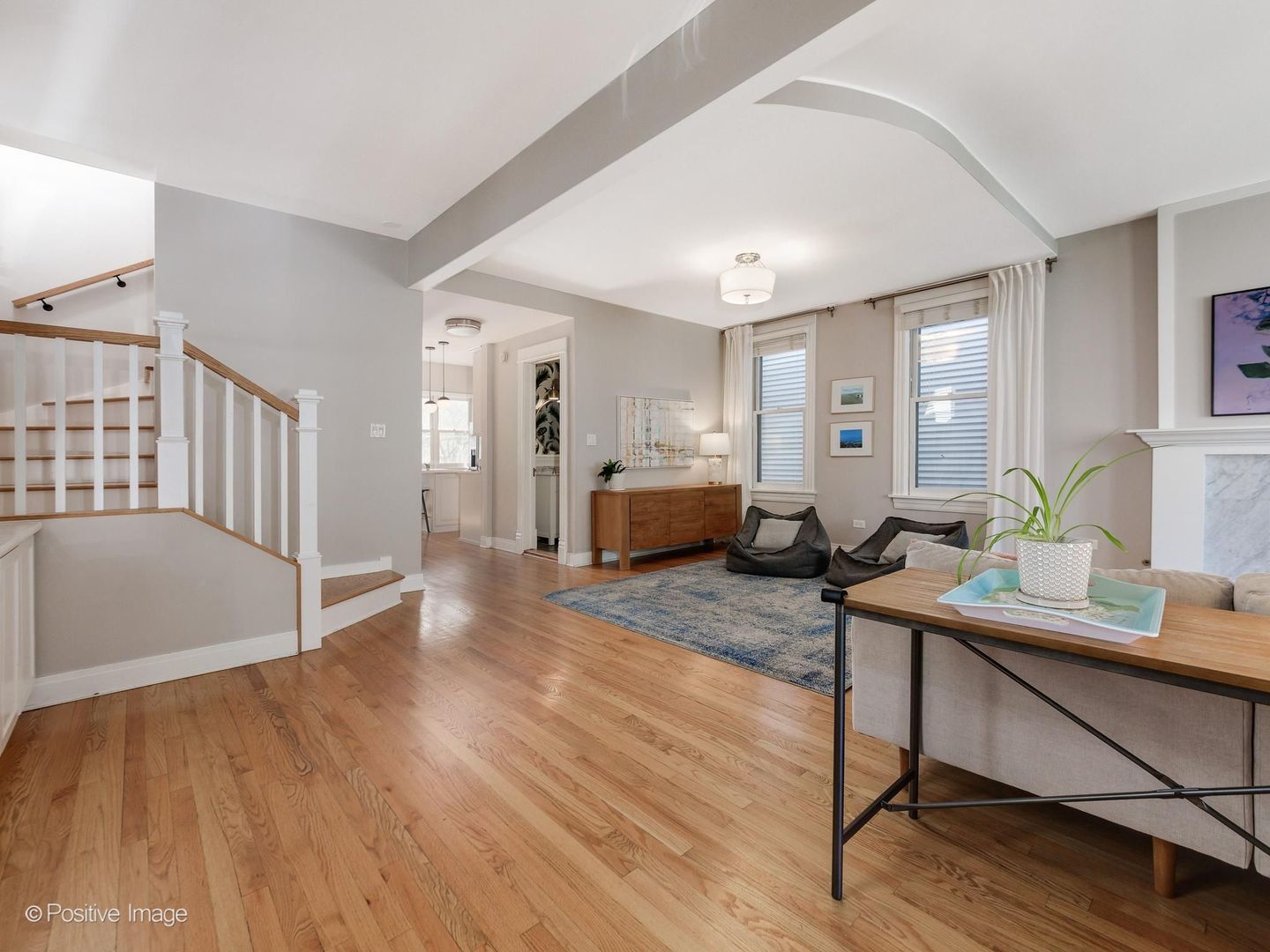 3813 North Hermitage Avenue Chicago IL 60613