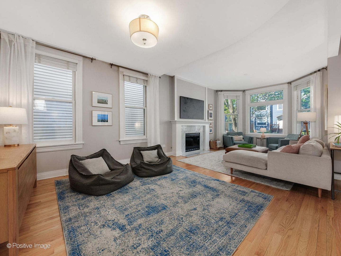 3813 North Hermitage Avenue Chicago IL 60613