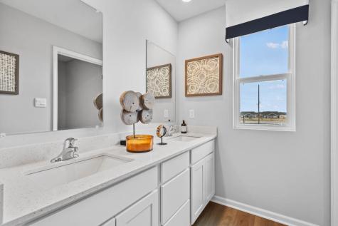 501 Autumn Moor Trail Hampshire IL 60140
