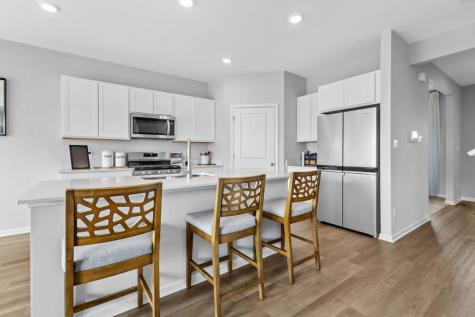 501 Autumn Moor Trail Hampshire IL 60140