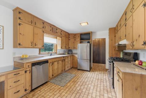 3215 34TH Street Rock Island IL 61201
