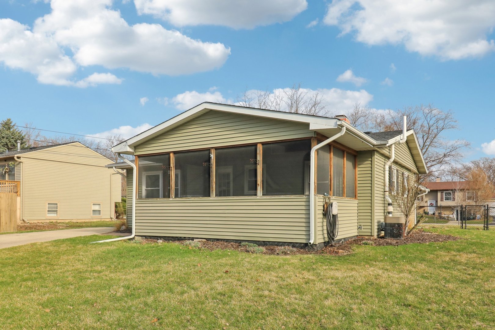 30W221 Claymore Lane Naperville IL 60563