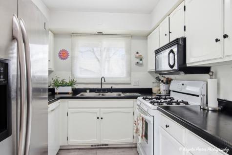1920 Island Court Woodstock IL 60098