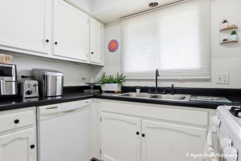 1920 Island Court Woodstock IL 60098