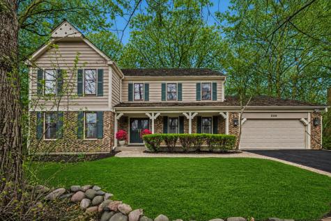 220 Dover Circle Lincolnshire IL 60069