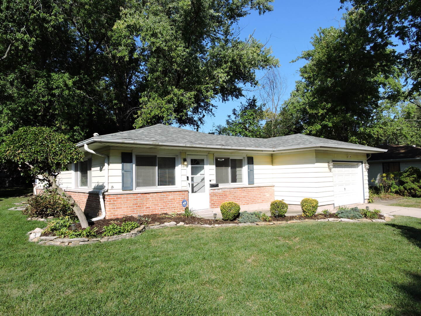 18 East Rocket Circle Park Forest IL 60466