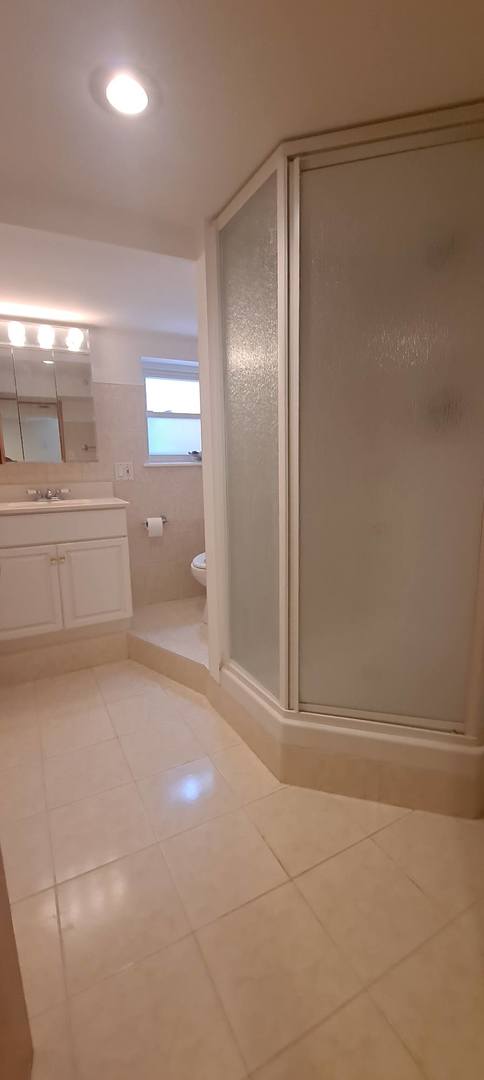 5110 South Latrobe Avenue Chicago IL 60638