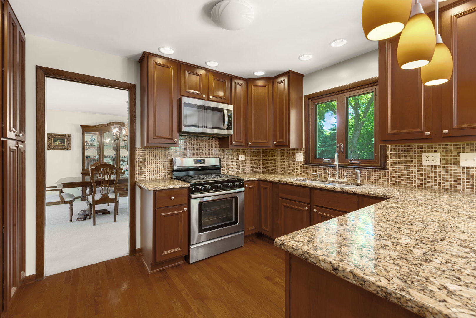 65 Regent Drive Oak Brook IL 60523