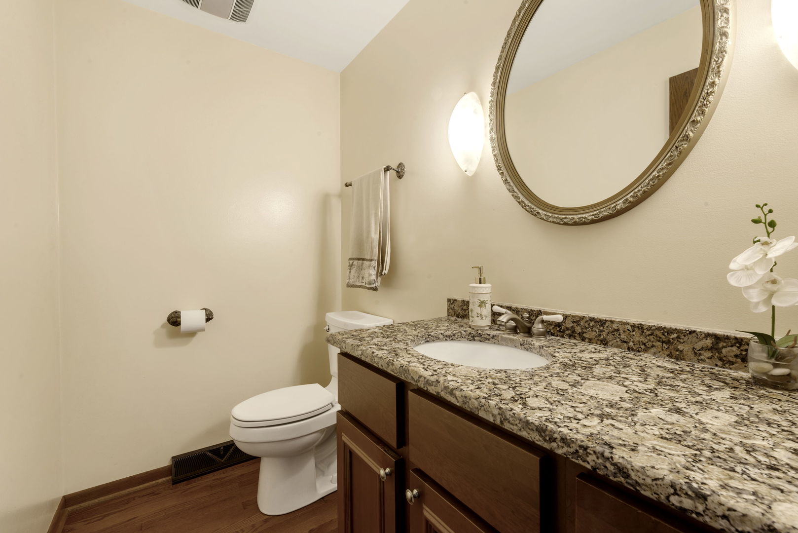 65 Regent Drive Oak Brook IL 60523