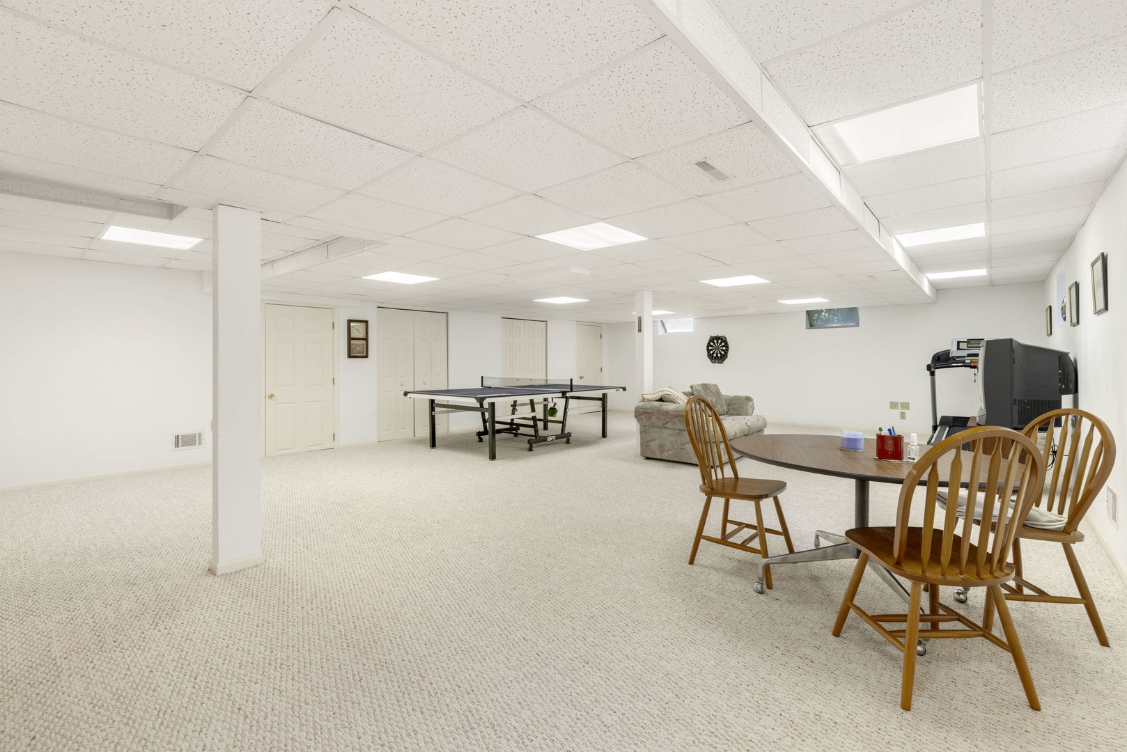 65 Regent Drive Oak Brook IL 60523