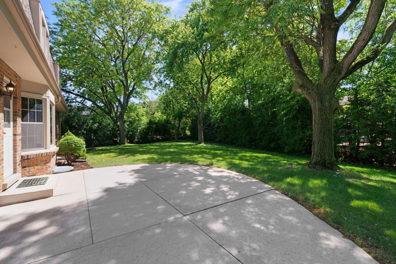 65 Regent Drive Oak Brook IL 60523