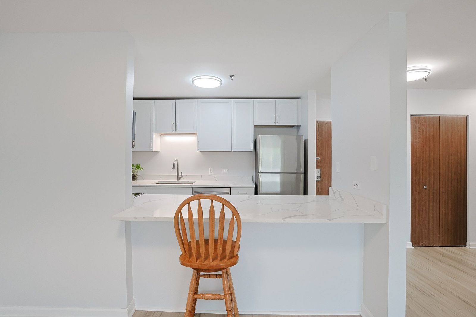3265 Kirchoff Road Rolling Meadows IL 60008