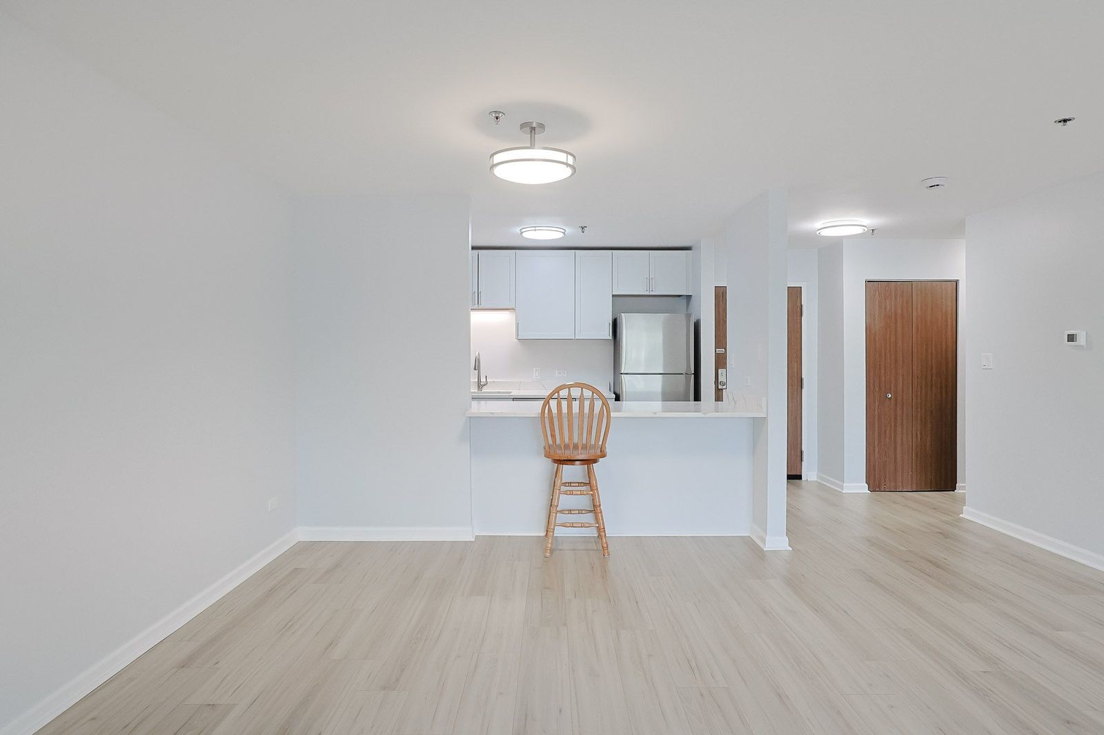 3265 Kirchoff Road Rolling Meadows IL 60008