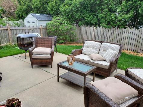 1027 Bugle Lane Round Lake Beach IL 60073
