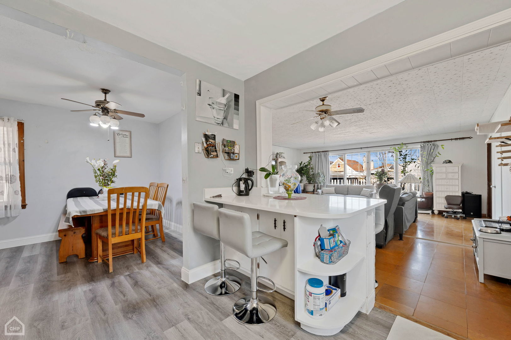 3736 West 70th Street Chicago IL 60629