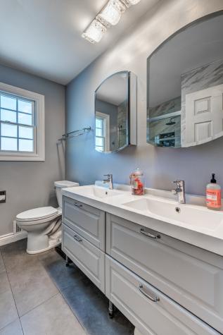 11 Birchwood Avenue Deerfield IL 60015