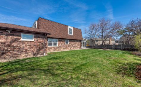 11 Birchwood Avenue Deerfield IL 60015