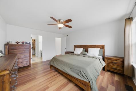 2432 Waterleaf Lane Woodstock IL 60098