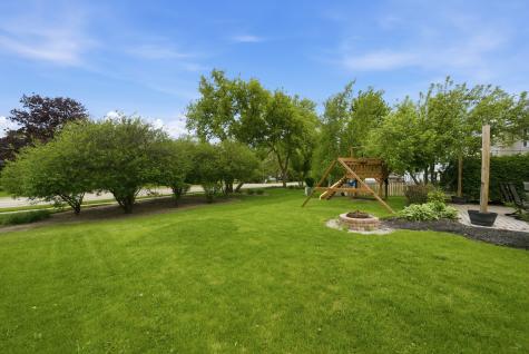 2432 Waterleaf Lane Woodstock IL 60098