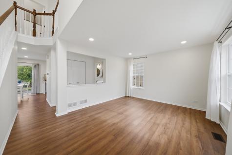 2432 Waterleaf Lane Woodstock IL 60098