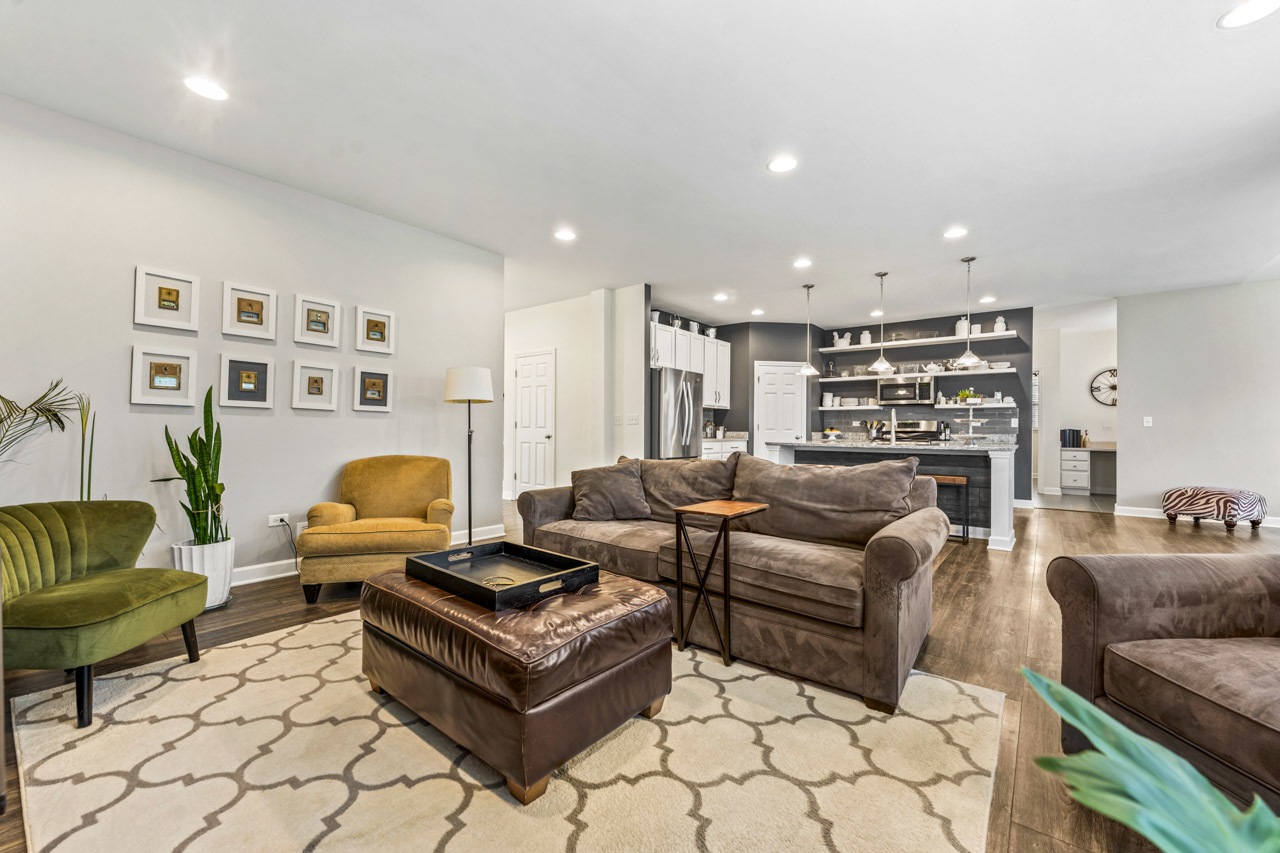 1251 West Thomas Road Wheaton IL 60187