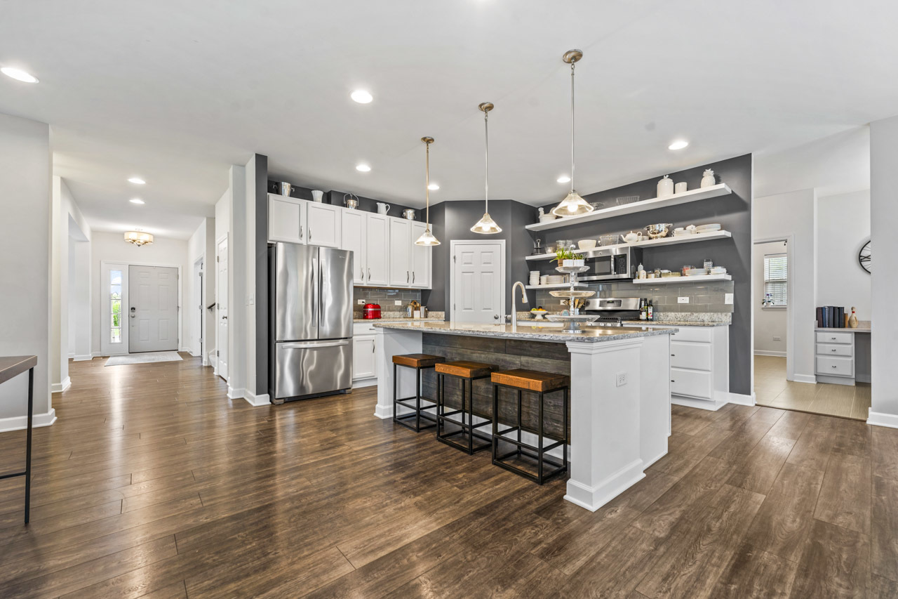 1251 West Thomas Road Wheaton IL 60187