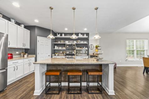 1251 West Thomas Road Wheaton IL 60187