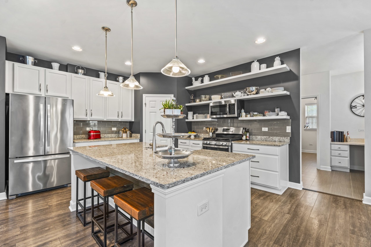 1251 West Thomas Road Wheaton IL 60187